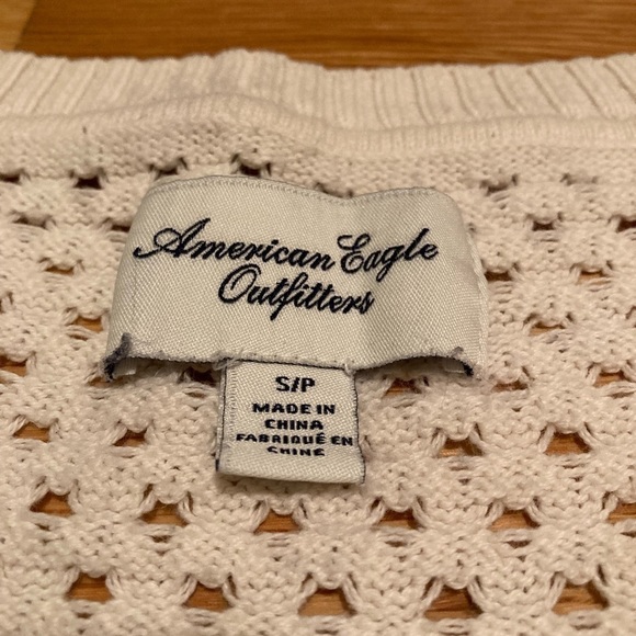 American Eagle Outfitters cream cotton sweater. - Picture 2 of 5